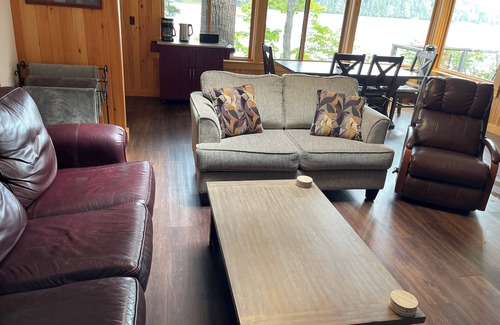 Mount Desert Cottage | “Long Pond Cottage" Lakefront on Mount Desert Island Sleeps 6