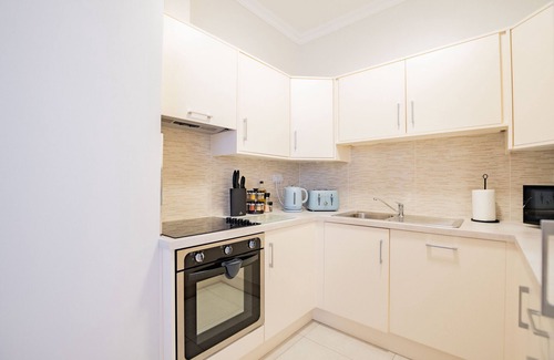 Galway City Centre Apartment | Long Walk Hideaway - GF 2Bed/2Bath