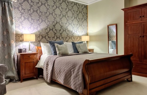 Bossington Bed & Breakfast | Longpool en-suite double room