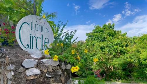 Romblon Island Bed & Breakfast | Lonos Circle Private Garden
