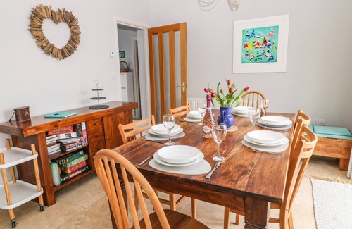 Downderry House | LOOE ISLAND VIEW, pet friendly, with a garden in Downderry