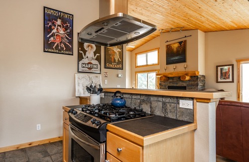 Bozeman House | Look Down - Perched on a mountain with hot tub between Livingston and Bozeman