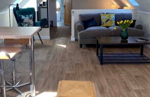 Forest of Dean House | Look No Further! Cosy Ryecourt Barn Getaway in the Chaceley Countryside