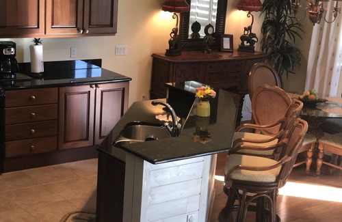 Naples Condo | Look no Further We have all 5 Stars reviews for a reason at Naples Bay Resort