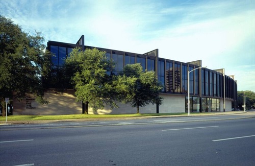 Texas Medical Center House | Look No More! 2 Modern Units, Pet-Friendly, Outdoor Pool, Near NRG Stadium