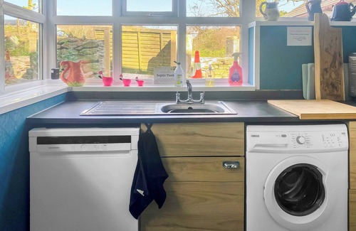 Redruth Cottage | Looking for accommodation for large groups of friends or extended families.