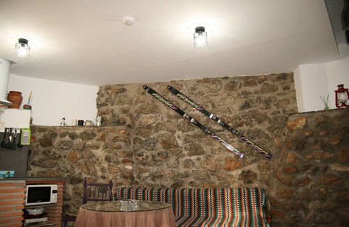 Guejar Sierra House | Lookout studio in Sierra Nevada