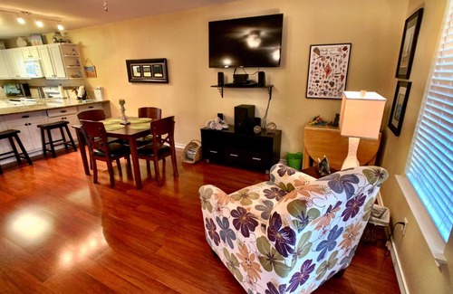 Crystal Beach House | Looney Dunes Home