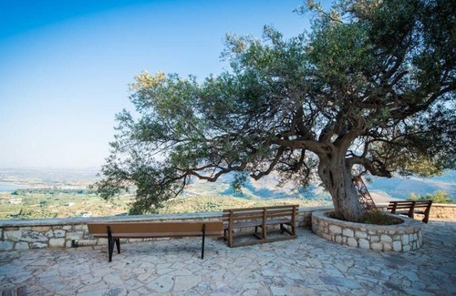 Exopoli House | Loquat - Private Hilltop House with Sea and Mountain View