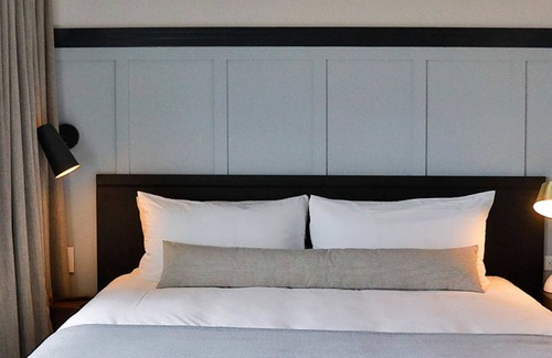 Stillwater Hotel | Lora