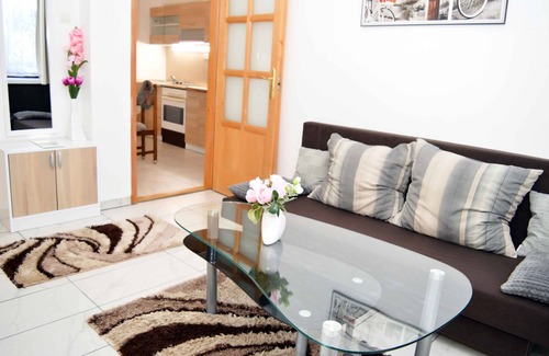 Heviz Apartment | Lorabel Apartment House - Grande Apartment - Near lake of Hévíz