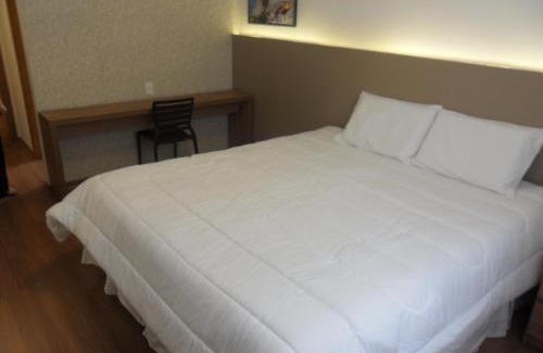Nossa Senhora de Lourdes Hotel | Lord Hotel Aeroporto Confins