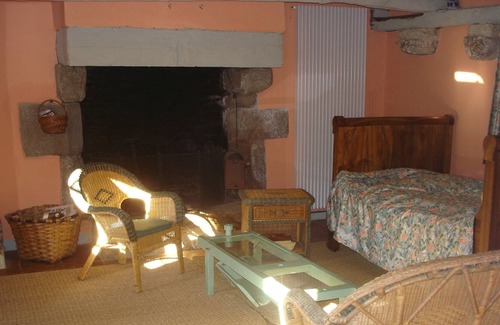 Languidic Cottage | Lordship of 17 ° of character, in a large enclosed garden with trees