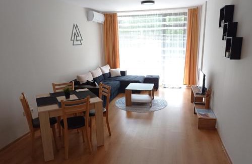 Razlog Apartment | LOREA Apartment L000 in Aspen Golf Resort