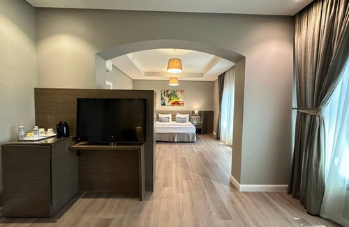 Ash Shati Hotel | loren serviced Apartment Corniche