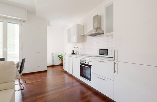 Giambellino Apartment | Lorenteggio Gelsomini Cozy Apartment
