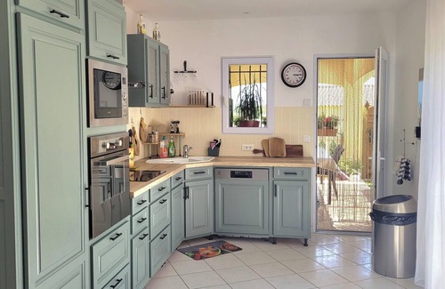 Lorgues Villa | Lorgues, villa with pool, village center (sleeps 2 to 6)