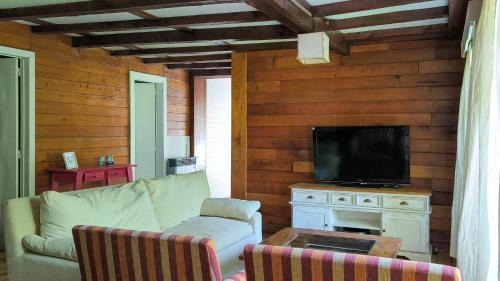 Peninsula San Pedro Ski Chalet | Los Alamos