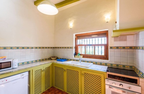 Montecorto Villa | Los Algarrobales - Cortijo y Estudio Montecorto by Ruralidays