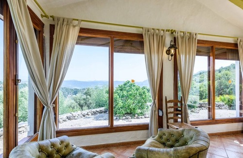 Montecorto Villa | Los Algarrobales - Cortijo y Estudio Montecorto by Ruralidays