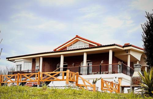 Queveda House | Los Avellanos de Santillana