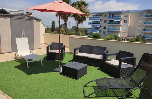 La Pineda Apartment | LOS RISCOS
