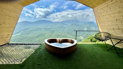 Yenokavan Hotel | Lost in Sky