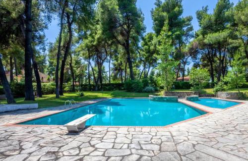 Sane Villa | Lost Palms Jacuzzi & Pool Villa