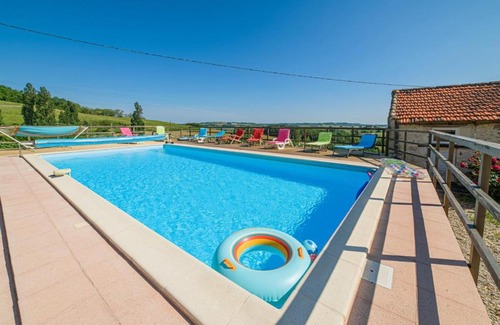 Castelmoron-sur-Lot Villa | Lot & Garonne - Magnifique gîte de groupe avec piscine et vue panoramique en pleine campagne Proche Agen