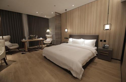 Naga Hotel | LOTUS BLU HOTEL Naga