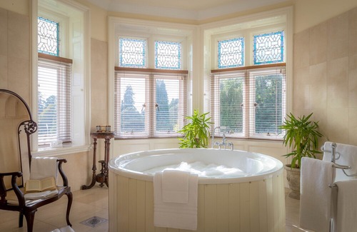 Mohill Hotel | Lough Rynn Castle