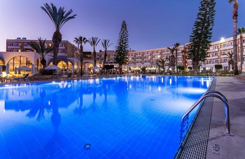 Geroskipou Resort | Louis Phaethon Beach