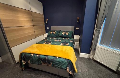 Southport Apartment | Louise Suite