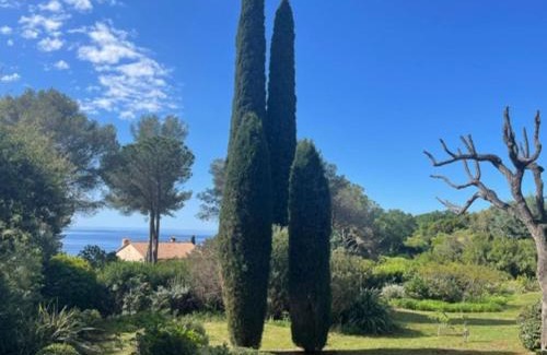 La Croix-Valmer Villa | Loumic