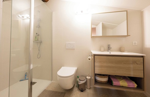 Pompignan Bed & Breakfast | Loup - Chambre Double Avec Salle de Bains Privative