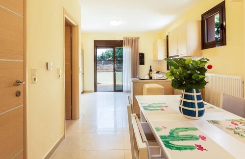 Loutra Villa | Loutra Two Bedroom Suite With Private Pool