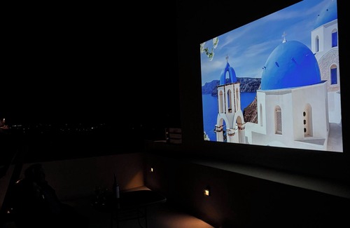 Akrotiri Villa | Love Nest villa
