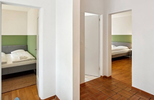 Hochschulen Apartment | Loveable 2BR: Central Charm in ZR