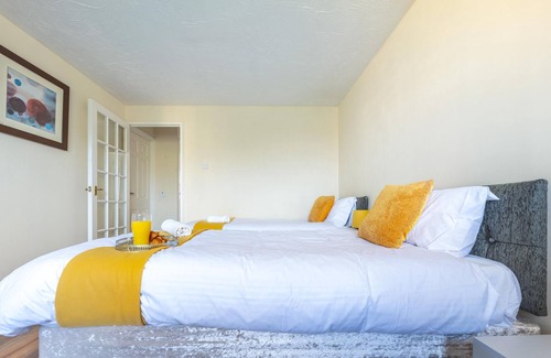 Slough Apartment | Lovegrove Contractor Stay with Free WI-FI in Slough