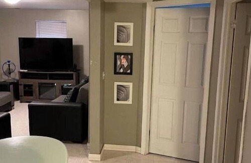 Queens Apartment | LOVELLY ONE BEDROOM APARMENT IN WHITESTONE