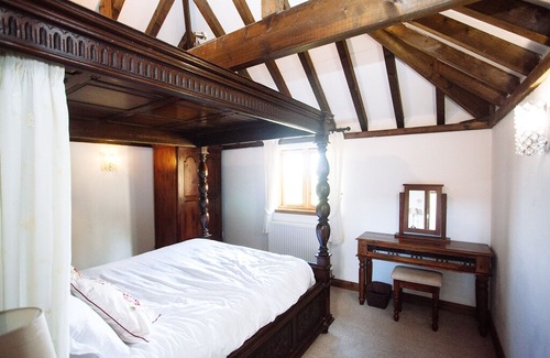 Hailsham Cottage | Lovely 1-Bed Cottage in Hellingly in Hellingly