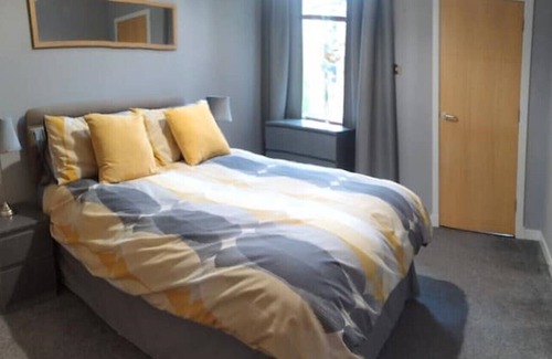 Glasgow Apartment | Lovely 1 Bedroom Apartment