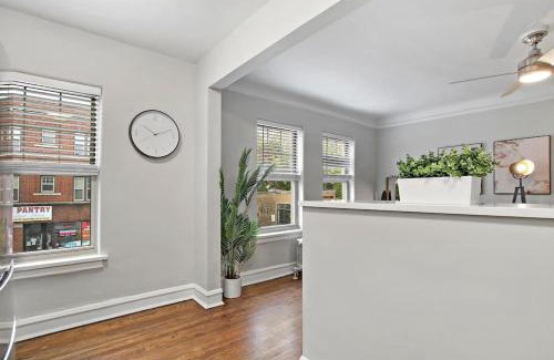 Evanston Apartment | Lovely 1BR Apt in Evanston - Elmwood 105