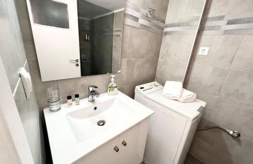 Mousio Apartment | Lovely 1BR Flat in Athens Center