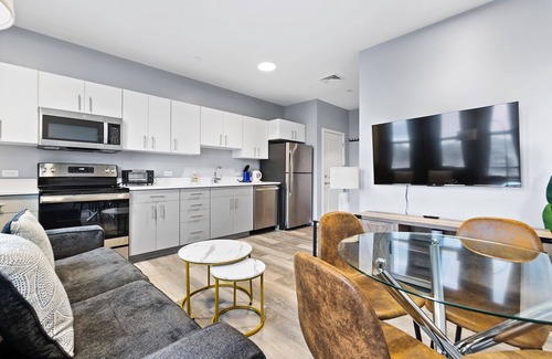 Everett Apartment | Lovely 1BR Near Encore Boston 1805