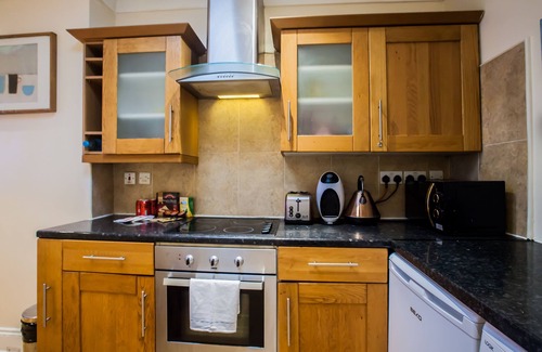 St. Johns Wood Apartment | Lovely 2-Bed Flat in London