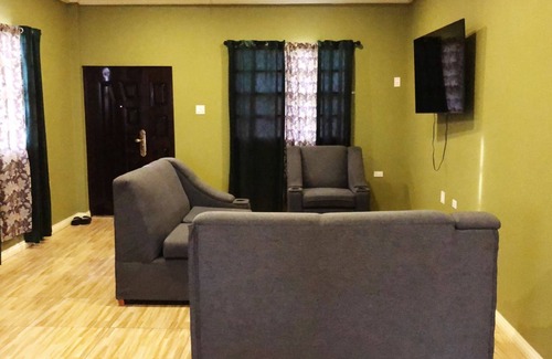 Georgetown Apartment | Lovely 2 Bedroom Apartment In A Safe And Child Friendly Neighborhood