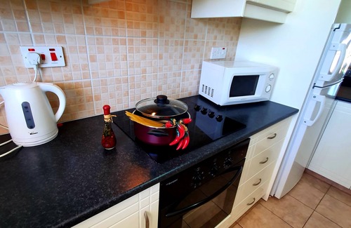 Paphos Apartment | Lovely 2 bedroom apartment A206, 800m to the sea
