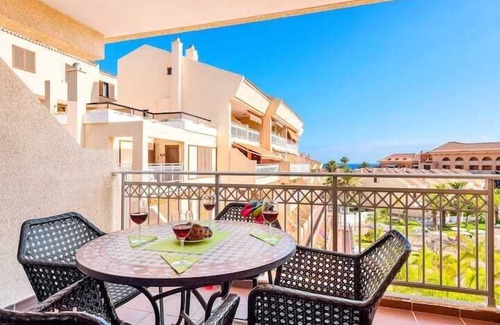 Arona Apartment | LOVELY 2 BEDROOMED + 2 TERRACES APARTMENT NEXT TO THE BEACH