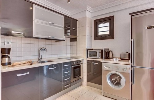 Arona Apartment | LOVELY 2 BEDROOMED APARTMENT NEXT TO THE BEACH